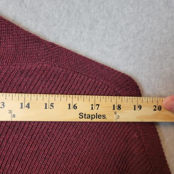 T Tahari Cashmere Blend Burgundy LS Pocket Cardigan Women's Plus 1X? No Tag - Picture 10 of 12